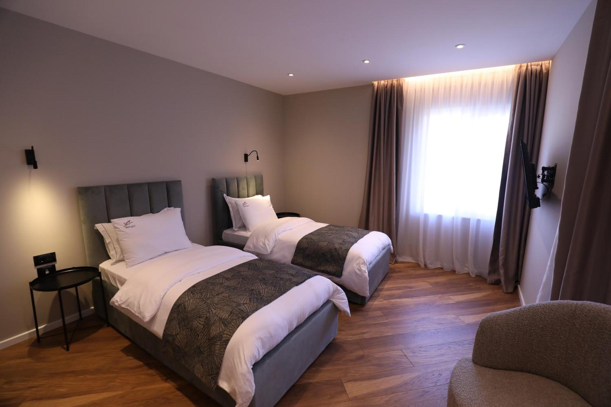 Dallga Suites Tushemisht Extérieur photo